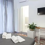 La Casa Delle Acciughe Гостевой дом Специя